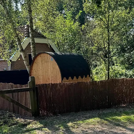 Puur Putten, Met Prive Sauna 3* Putten