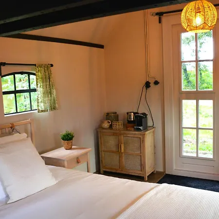 ベッド・アンド・ブレックファスト Puur Putten, Met Prive Sauna